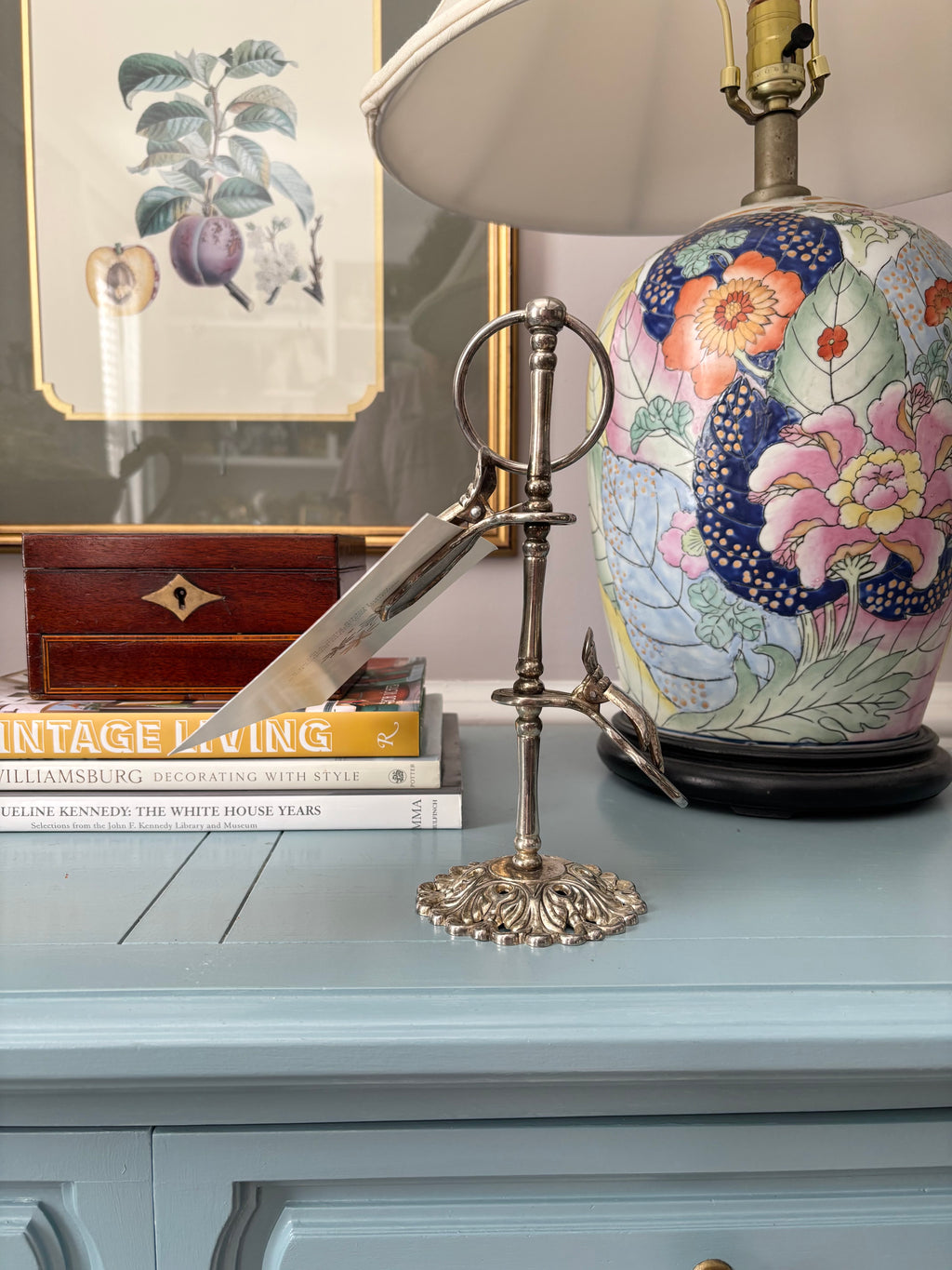 Godinger Silverplate Tabletop Hand Clip