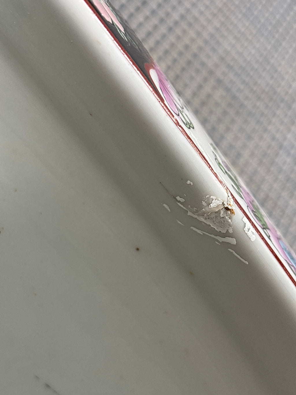 Famille Noir Cachepot and Stand