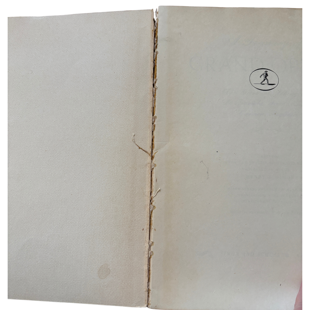 A Treasury of Grand Opera Book